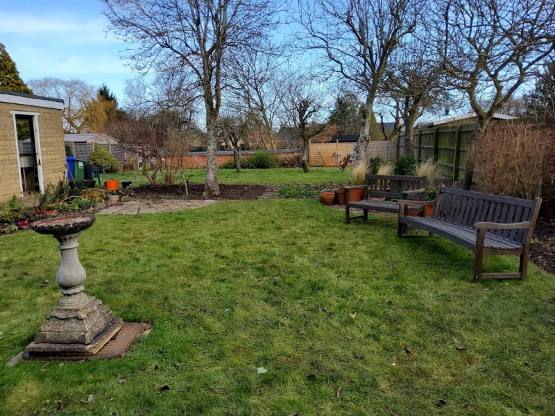 Chapmans Close